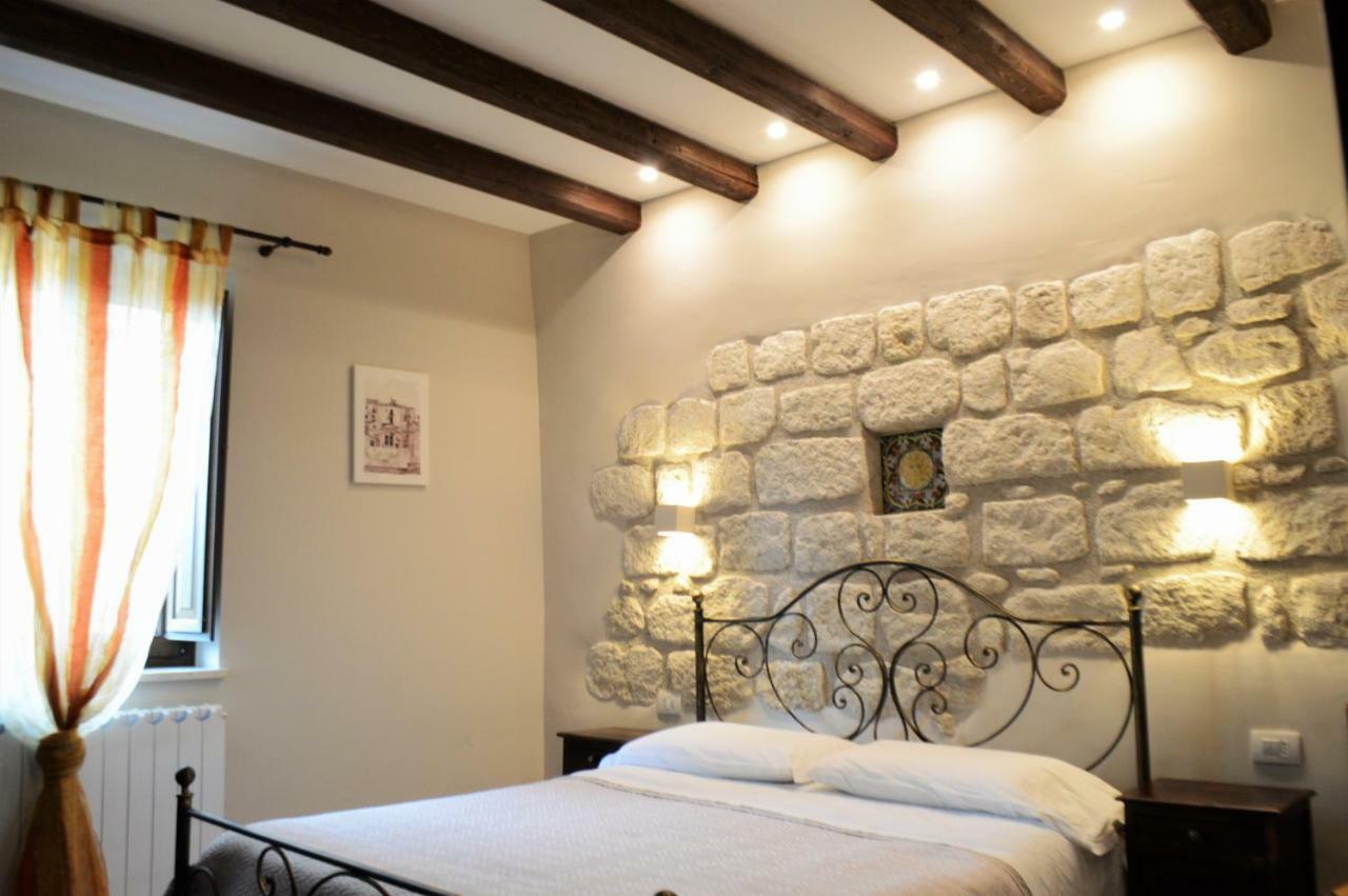 페트랄리아소타나 Il Castello B&B 외부 사진