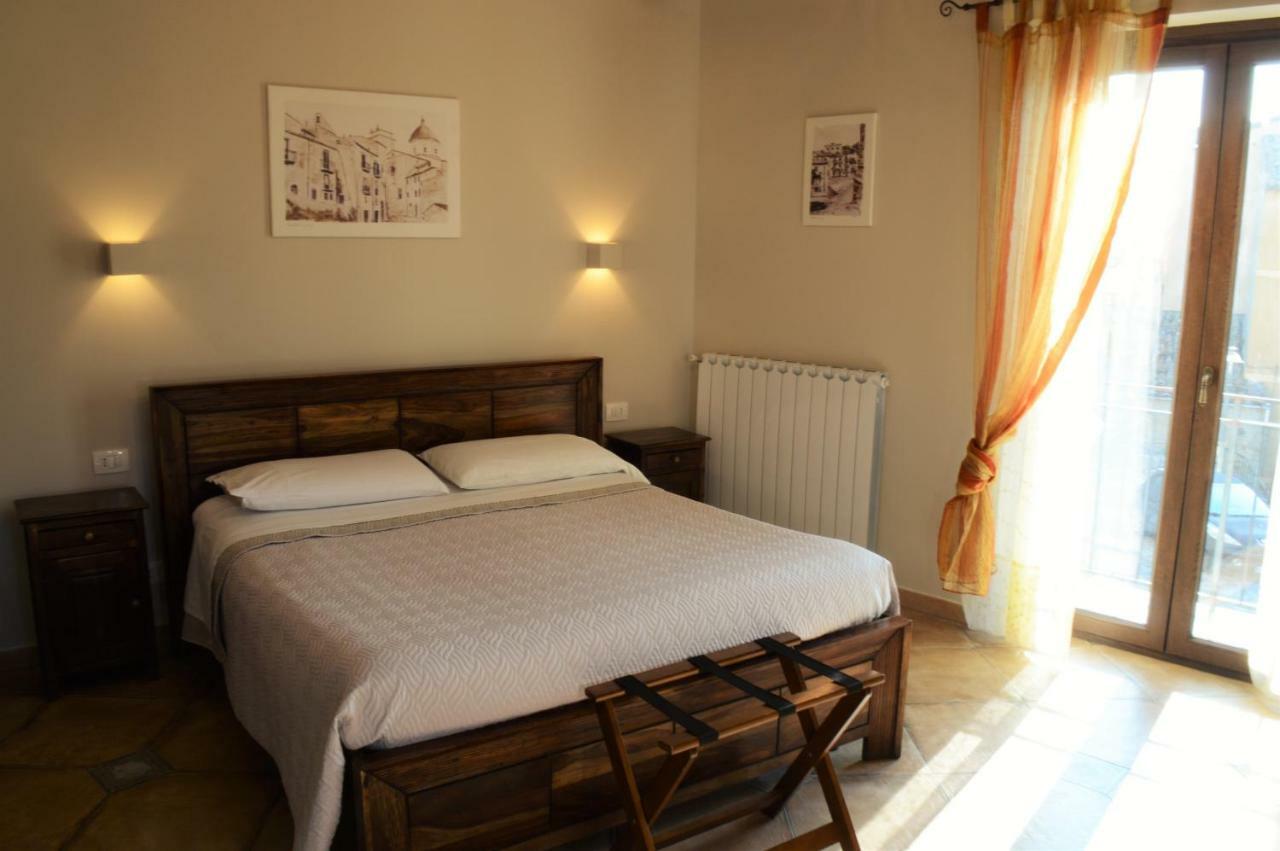 페트랄리아소타나 Il Castello B&B 외부 사진
